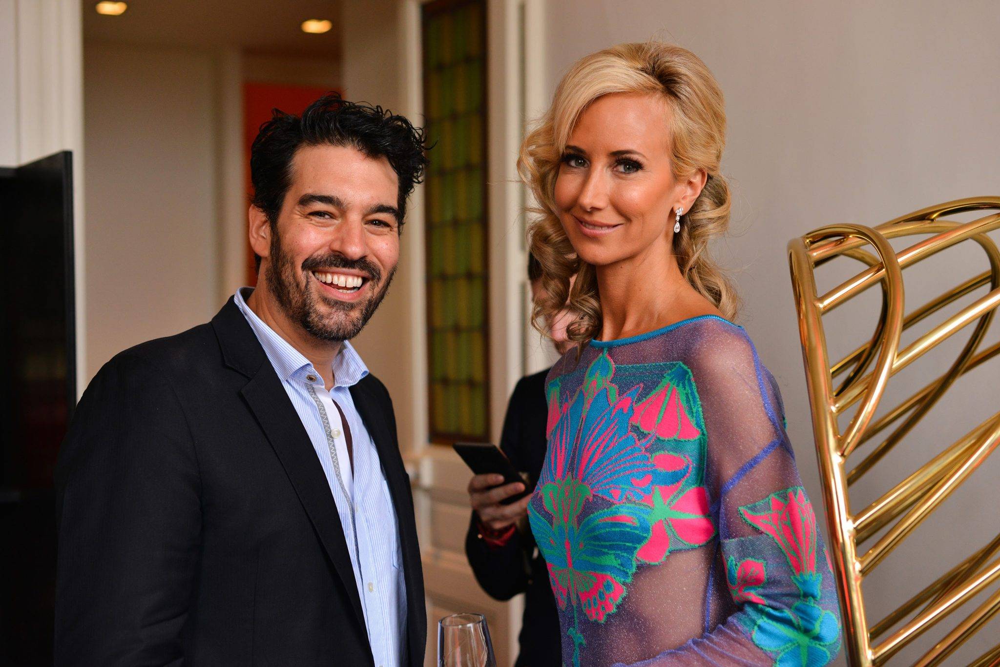  - For the inauguration of his Villa AH, Axel Huynh invites Emily Ratajkowski to Fendi Casa pyjama party