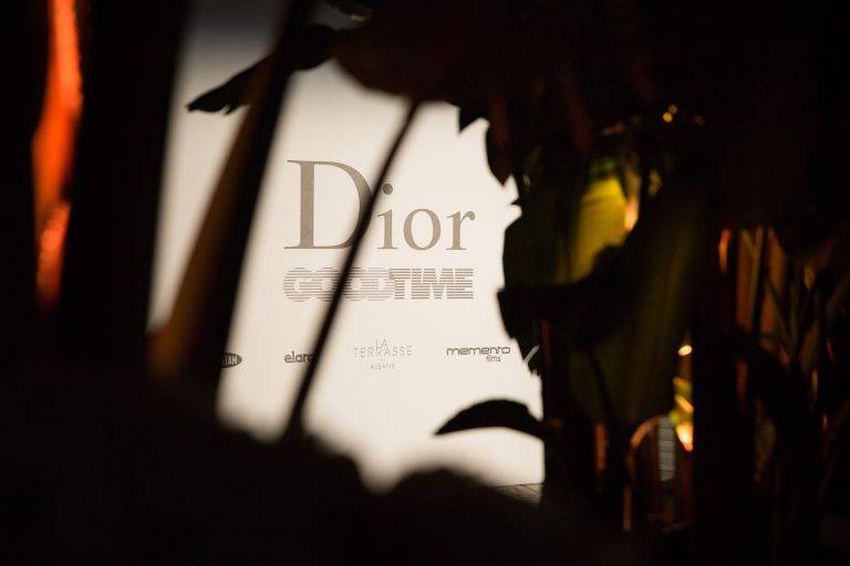 Dior célèbre « Good Times » avec les frères Safdie et Robert Pattinson