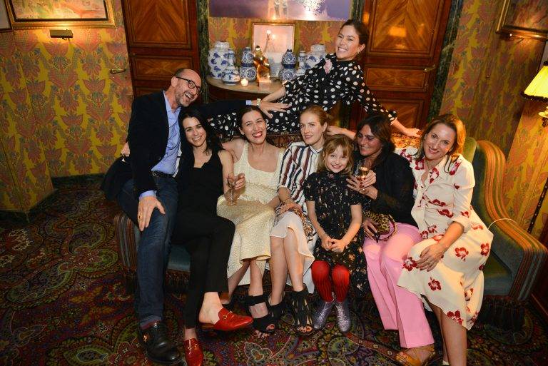  - Isabelle d’Ornano ouvre les portes de son appartement à Quentin Jones