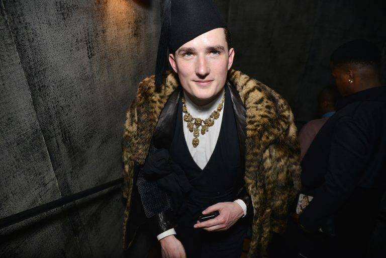  - Grace Hartzel et Hayett McCarthy passent des podiums aux platines pour la soirée Linda Farrow