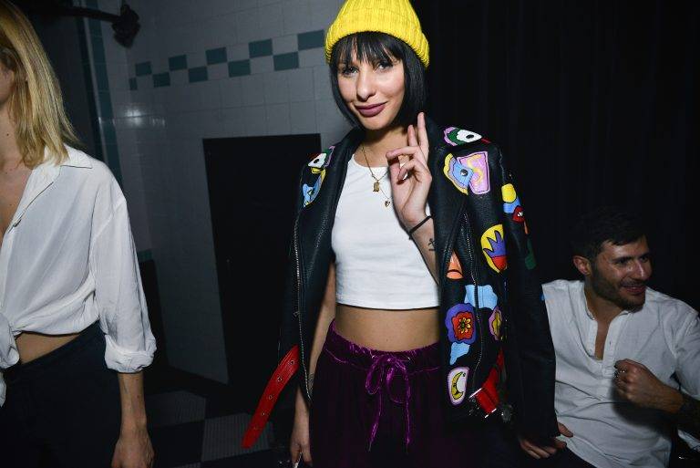 Grace Hartzel et Hayett McCarthy passent des podiums aux platines pour la soirée Linda Farrow