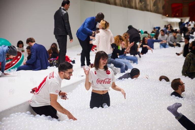 Buller en bonne compagnie au Beach Bar de Coca-Cola x colette