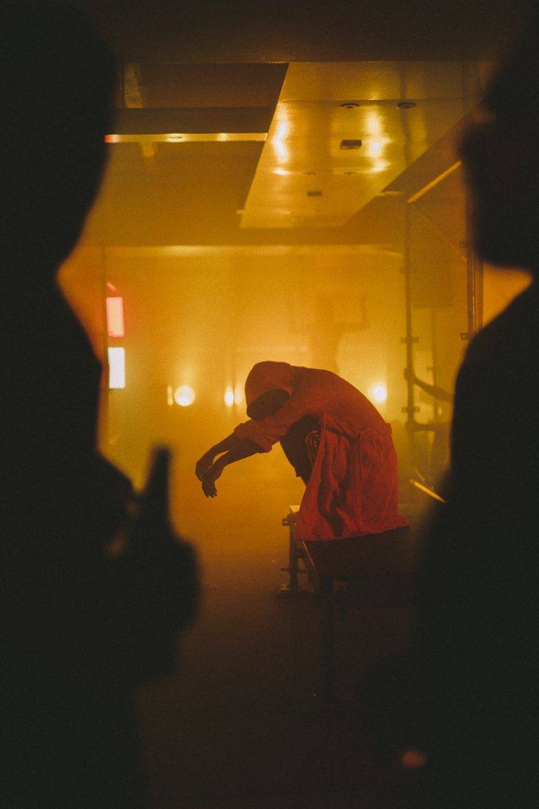 Dans les anciens locaux de Libération, Adidas arrête le temps pour ses nouvelles NMD