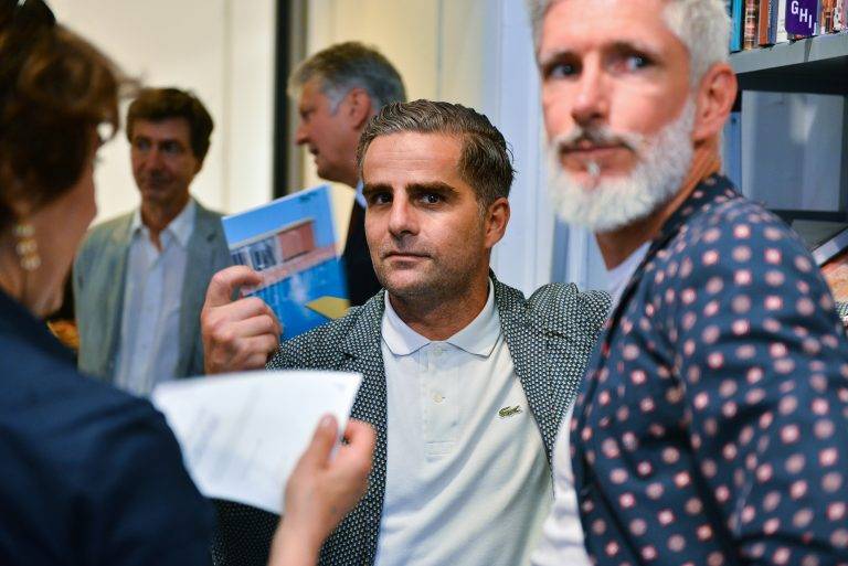  - AD France et Artcurial réunissent le meilleur du design français avec l’ouvrage « The New Chic »