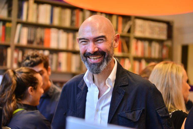  - AD France et Artcurial réunissent le meilleur du design français avec l’ouvrage « The New Chic »