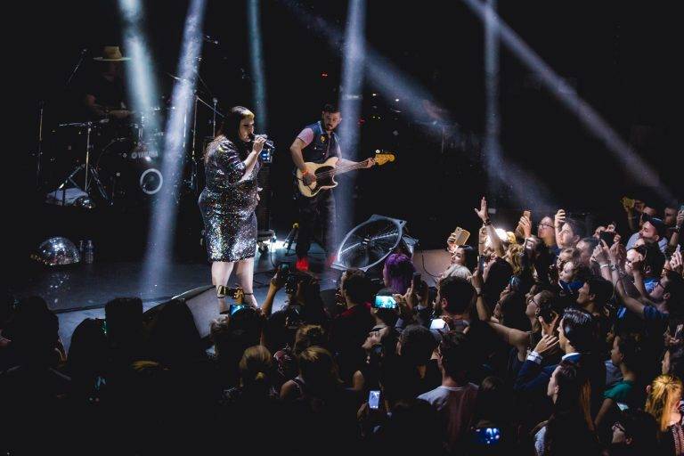  - Beth Ditto, Loïc Nottet, Fishbach et Malo’ frappent fort pour la Creative Live Session #9 de Sony Music