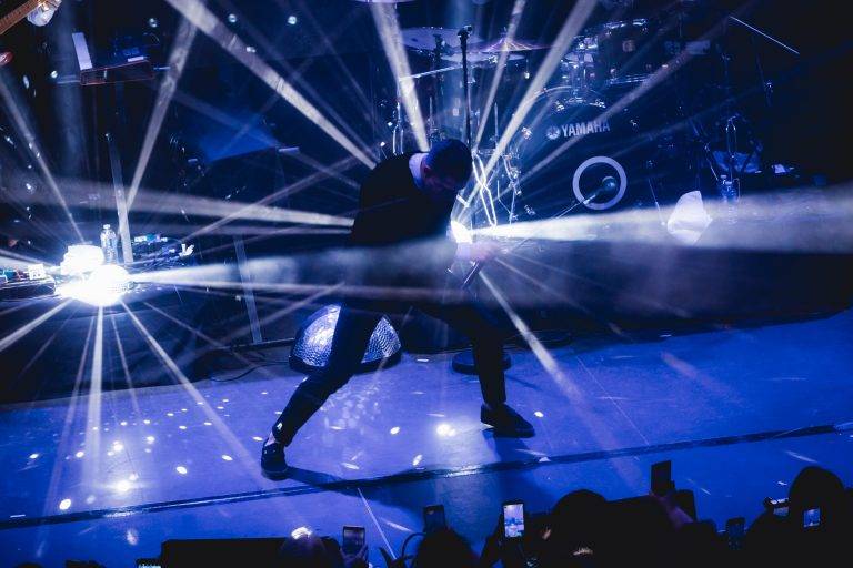  - Beth Ditto, Loïc Nottet, Fishbach et Malo’ frappent fort pour la Creative Live Session #9 de Sony Music