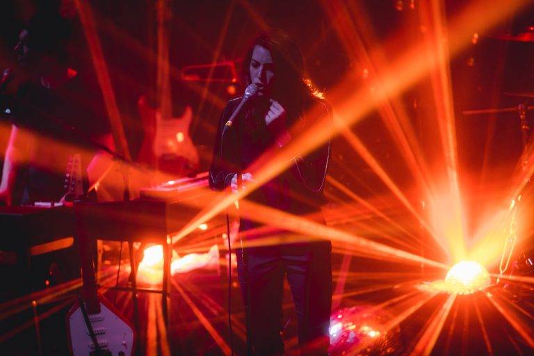 Beth Ditto, Loïc Nottet, Fishbach et Malo’ frappent fort pour la Creative Live Session #9 de Sony Music