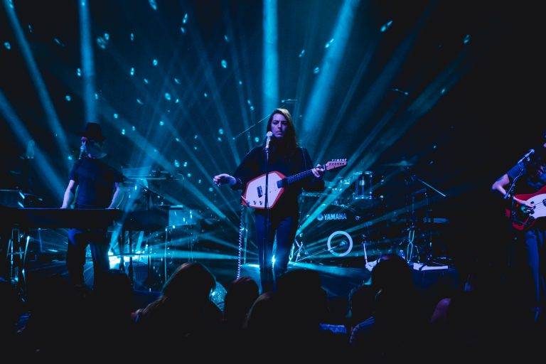 Beth Ditto, Loïc Nottet, Fishbach et Malo’ frappent fort pour la Creative Live Session #9 de Sony Music