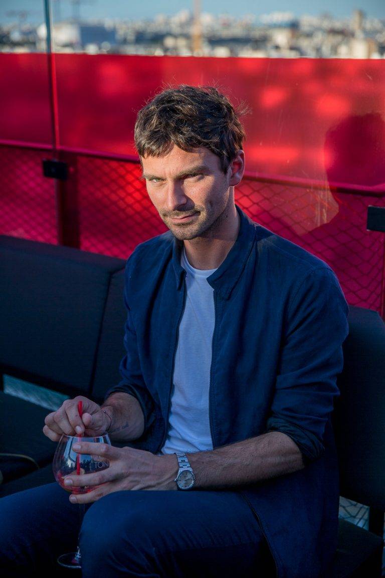  - Le rouge de Campari transforme la terrasse du Montana