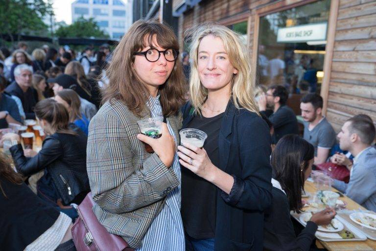  - À la table de l’association Va Faire Cuire Un Oeuf