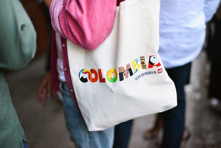 Le petit bout de Colombie d’Esteban Cortazar pour colette