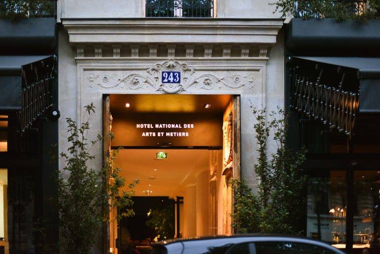 Les Tara Girls réunies autour de Colombe Campana