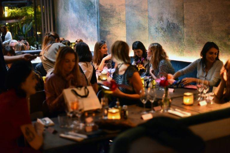 Les Tara Girls réunies autour de Colombe Campana