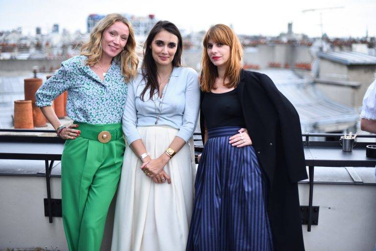  - Les Tara Girls réunies autour de Colombe Campana