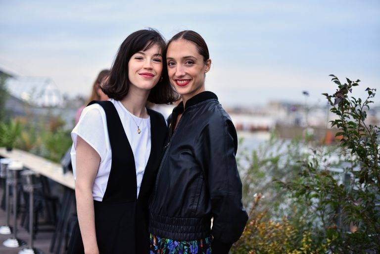  - Les Tara Girls réunies autour de Colombe Campana