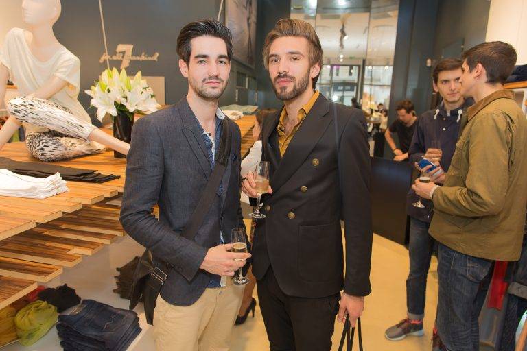  - Cocktail 7 For All Mankind