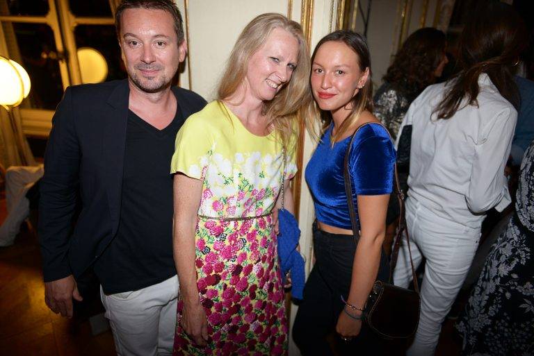  - Lancement du magazine LUI