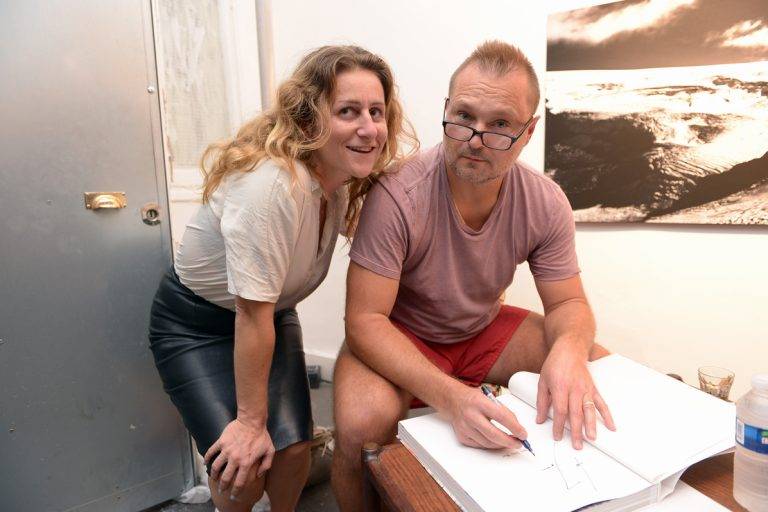  - Signature du livre Woo! de Juergen Teller