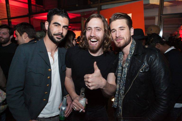  - UNE TEUF #PASQUE LES GROS MOTS