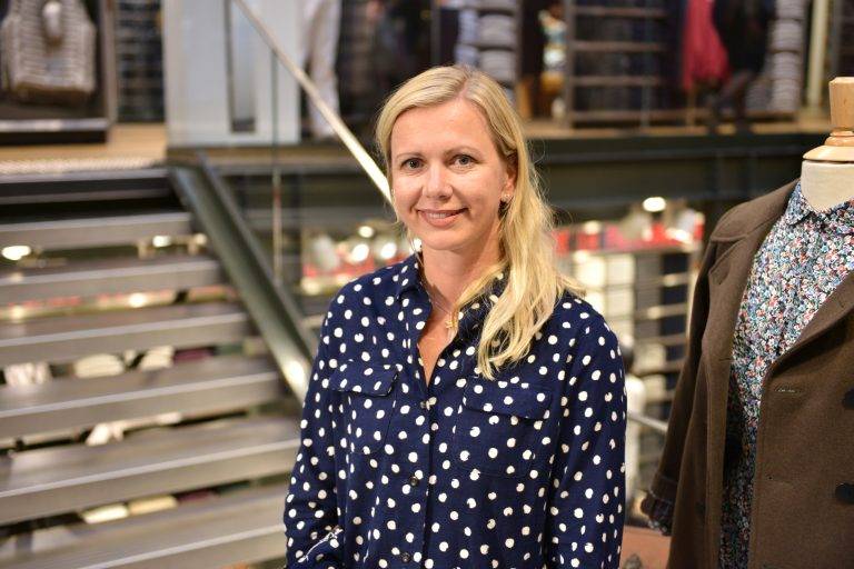  - Uniqlo x Ines de la Fressange evening