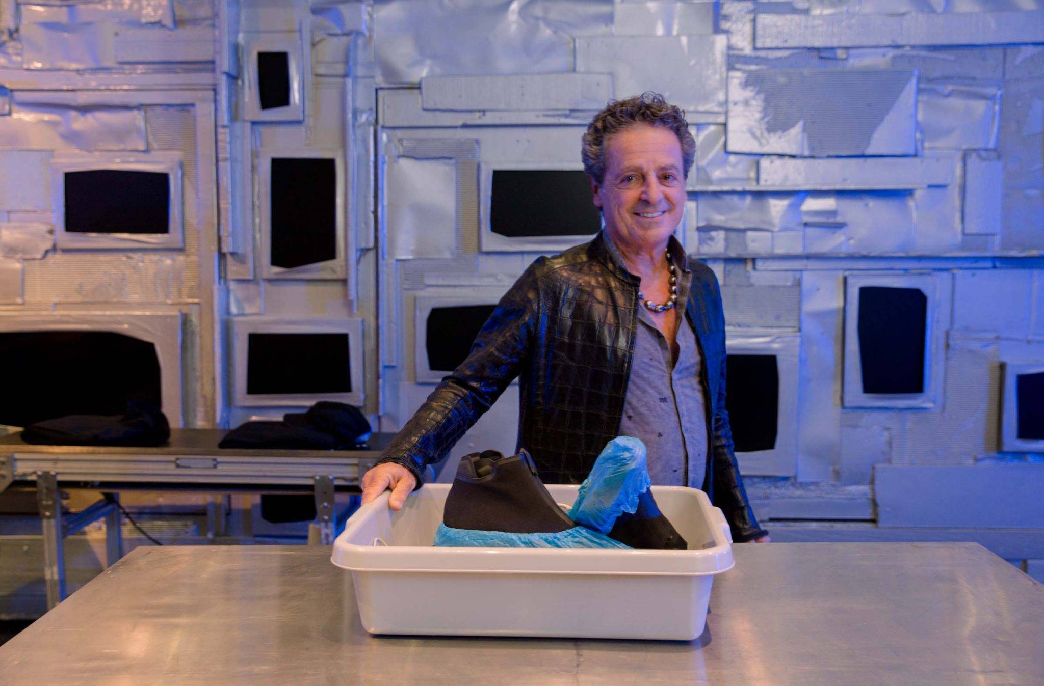  - Cottweiler settles his suitcases at L’Eclaireur