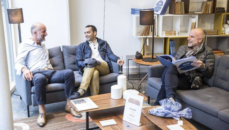  - Signature du livre ‘Pierre Paulin : l’homme et L’oeuvre’ de Nadine Descendre