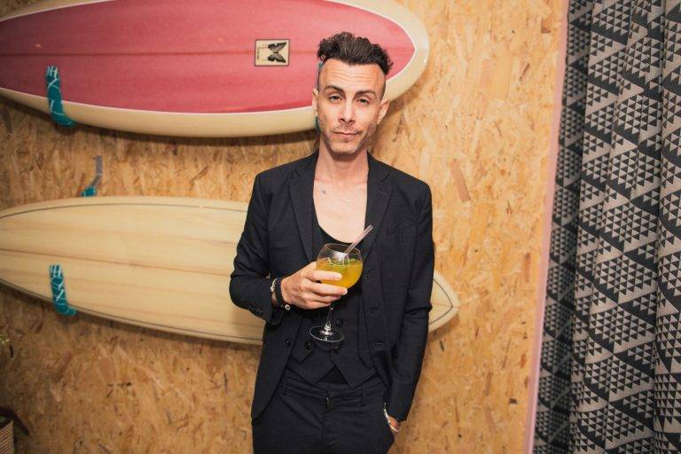  - La Chambre Noire by We are from L.A w/ Singtank