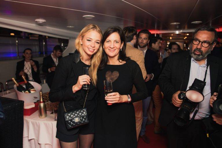  - Mumm dévoile sa première bouteille connectée w/ Mark Ronson