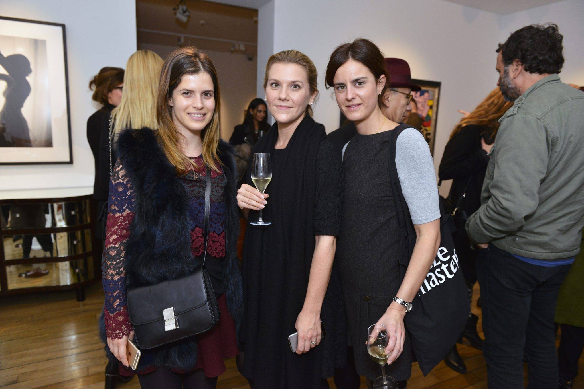  - PHILLIPS : Exhibition of future sales of contemporary art & design