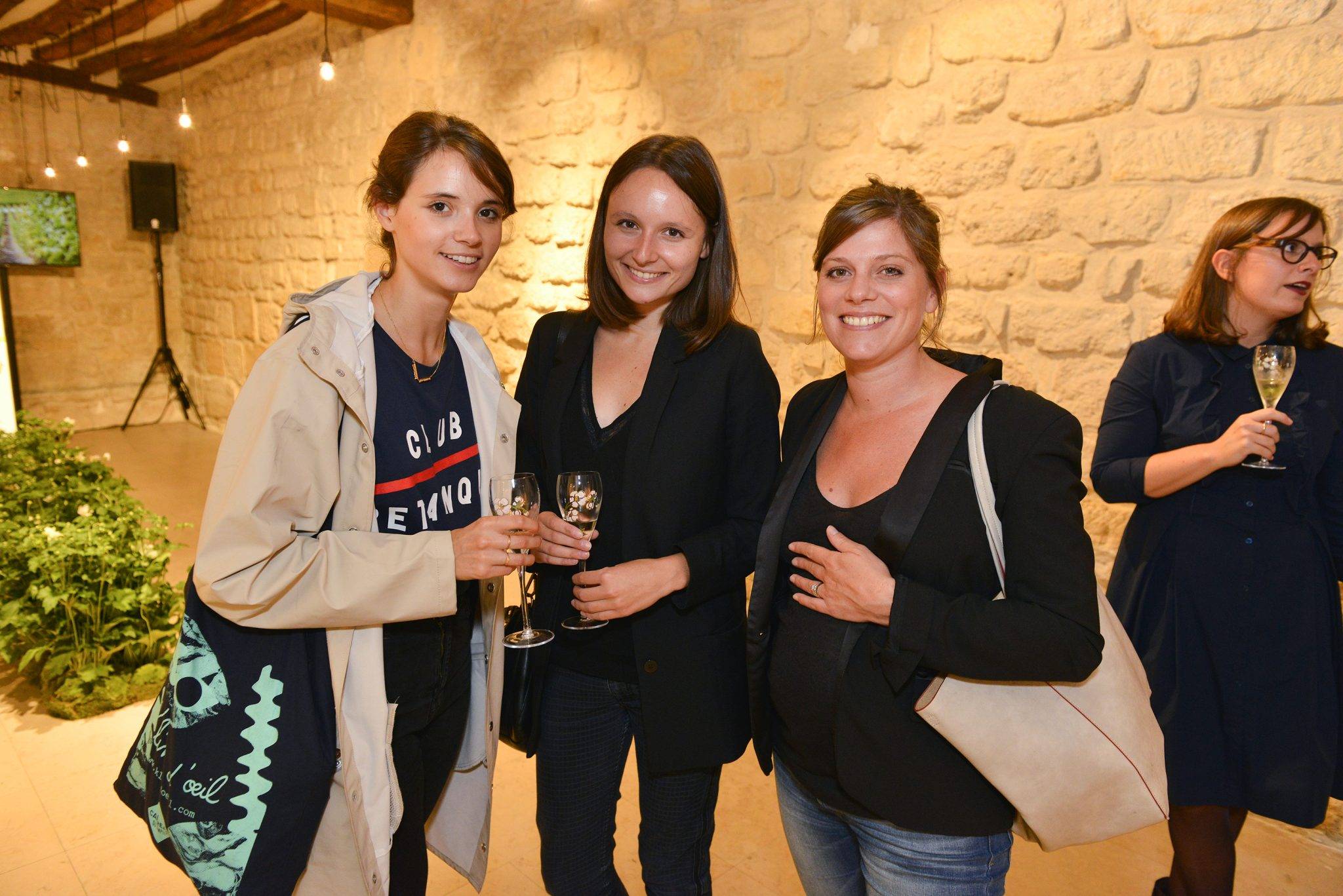  - De verre et de lumière: Ritsue Mishima habille Perrier-Jouët