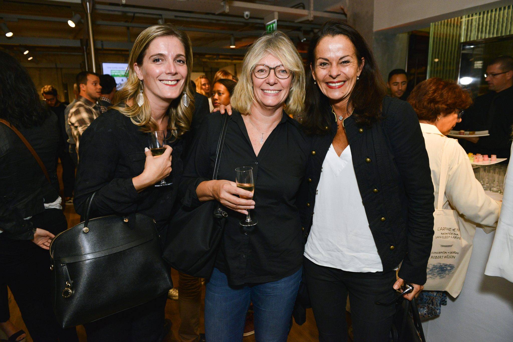  - Izzy Bizu chante pour Marie Claire & Benetton