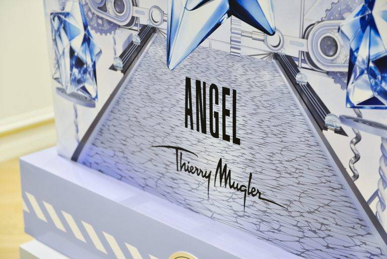 Angel de Thierry Mugler fête 25 ans au paradis