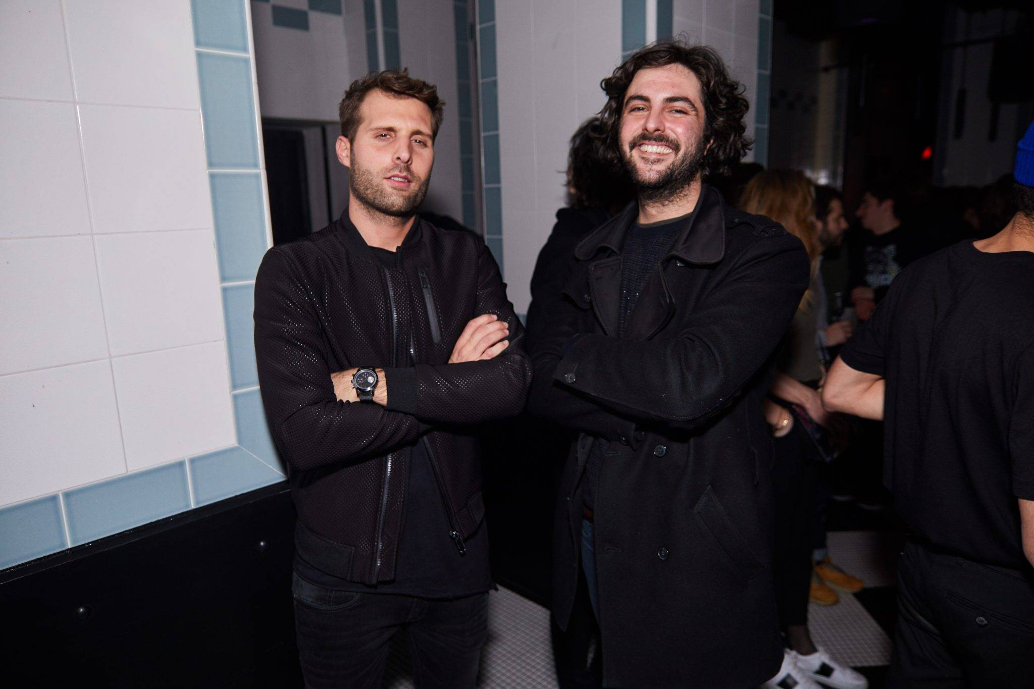  - Click’ n’ POP, the clash of cliques