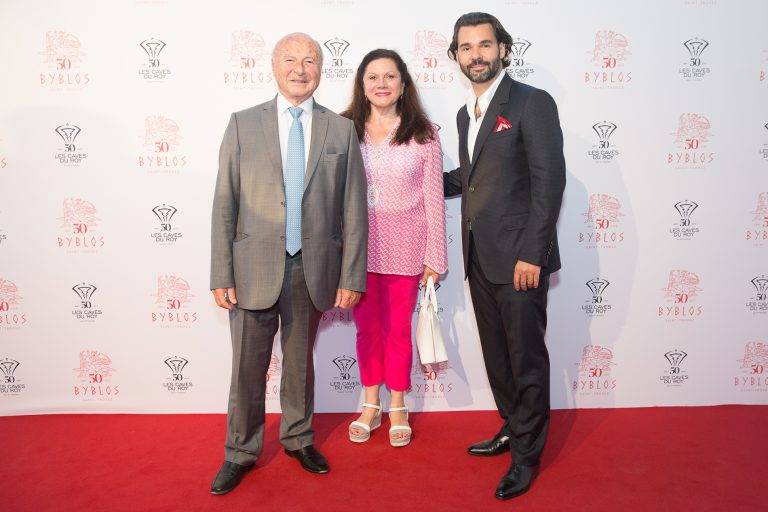 Le palace Byblos sort le grand jeu pour ses noces d’Or avec les Caves du Roy