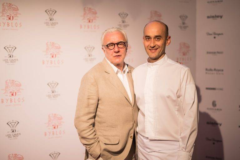 Le palace Byblos sort le grand jeu pour ses noces d’Or avec les Caves du Roy