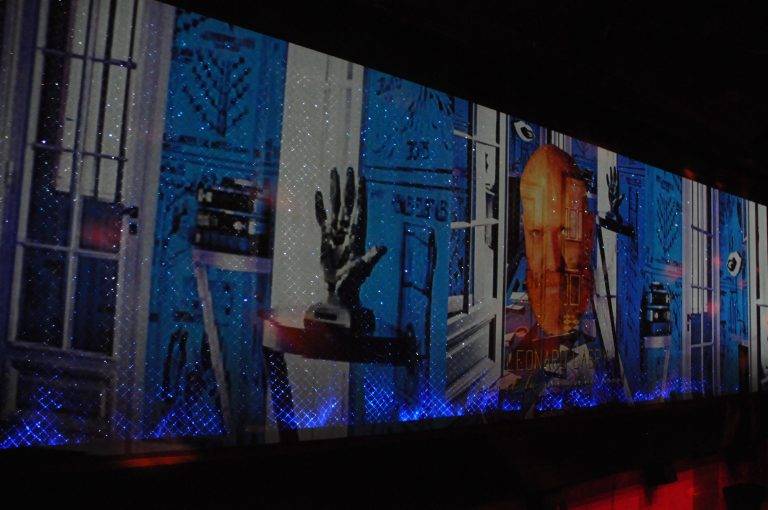 Leonard Lasry sur la scène du Crazy Horse pour son nouvel album