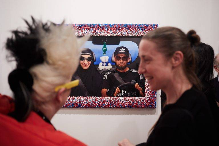  - Pierre & Gilles capturent les icônes d’un « temps imaginaire »