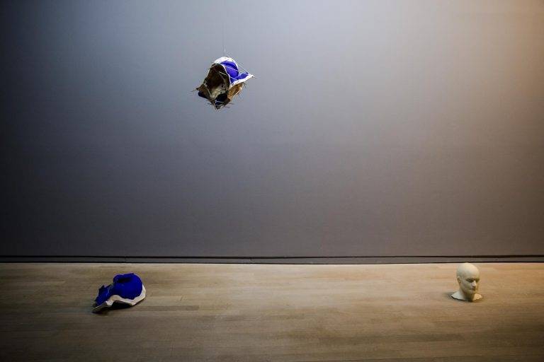 La Fondation d’entreprise Ricard expose le corpus narratif de Fabien Giraud et Raphaël Siboni