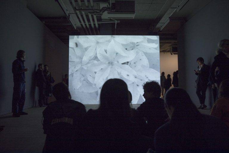 La Fondation d’entreprise Ricard expose le corpus narratif de Fabien Giraud et Raphaël Siboni