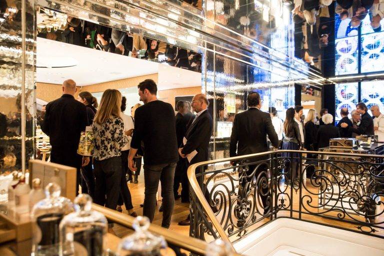 L’art contemporain s’invite chez Guerlain avec l’exposition « Futurs Antérieurs »