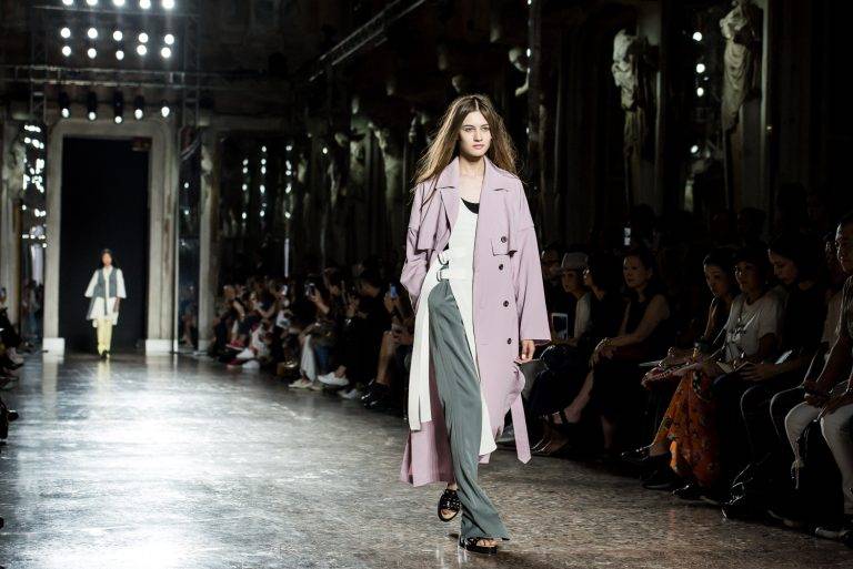 Au premier rang du défilé Ujoh printemps-été 2019