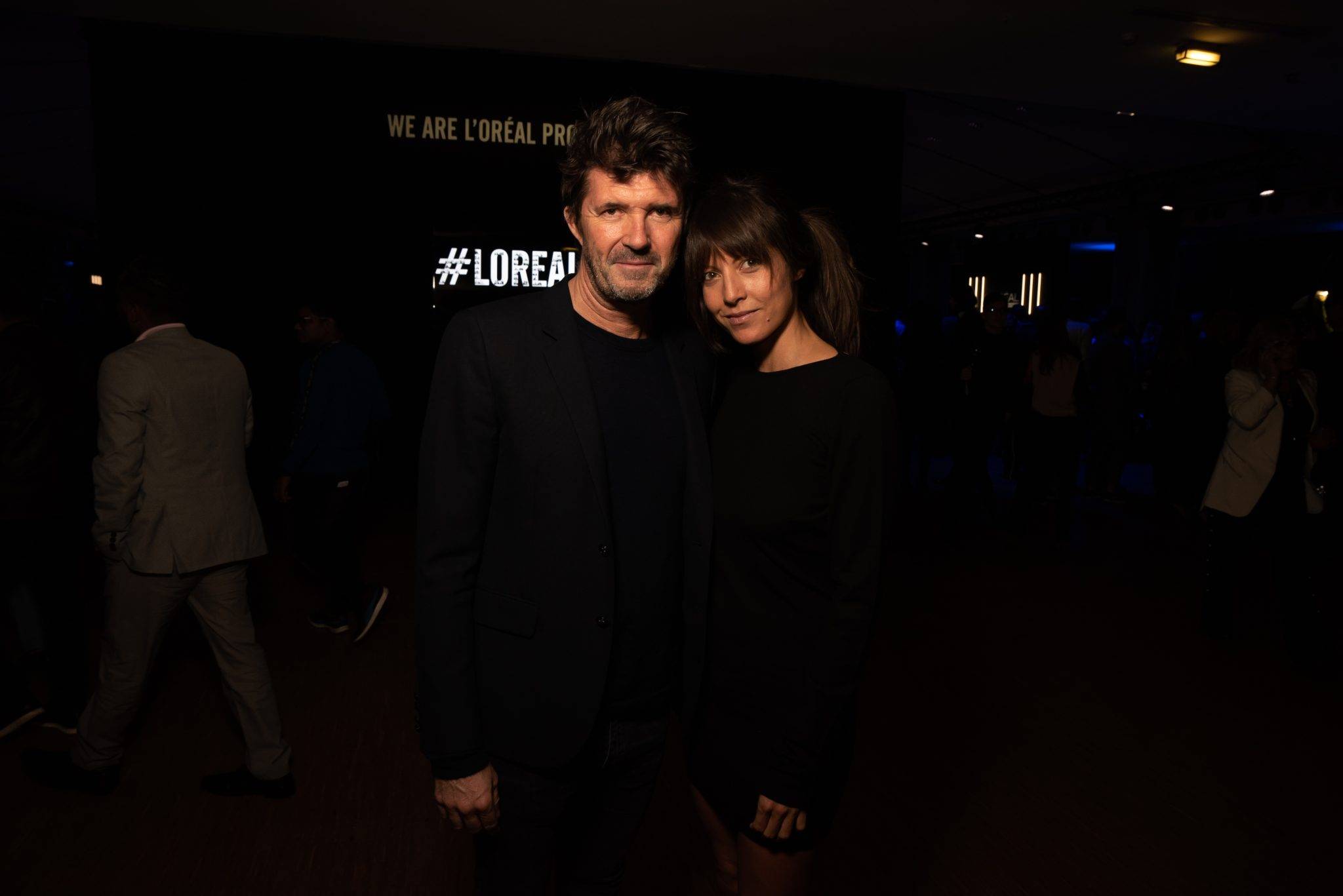  - Alexa Chung fête “La French” pour les 110 ans de L’Oréal Professionnel