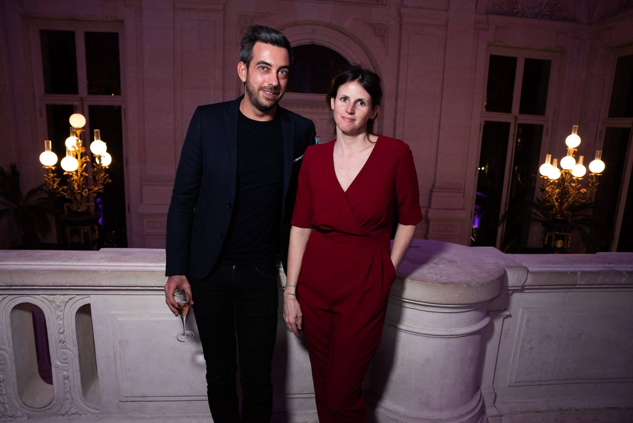  - Wanted Girl: Georgia Fowler incarne le nouveau parfum Azzaro