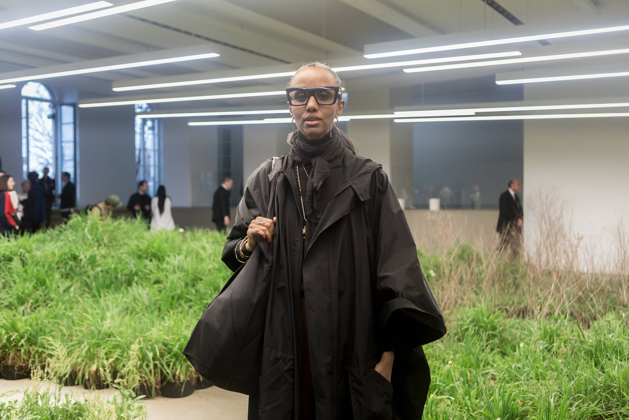  - À Milan, la nature de Linda Tegg s’installe chez Jil Sander