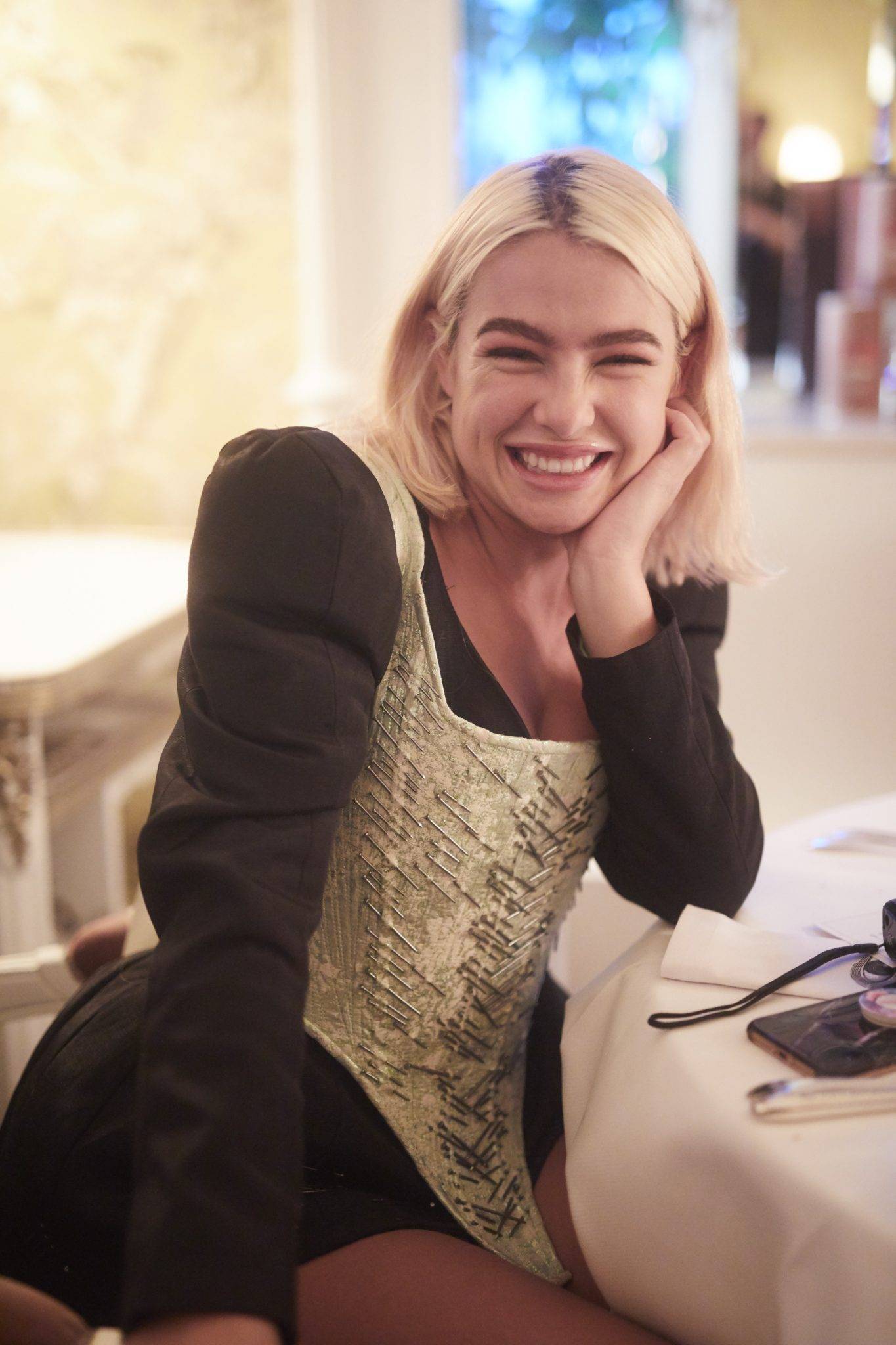  - Scandal à Paris : Irina Shayk incarne le nouveau parfum Jean Paul Gaultier