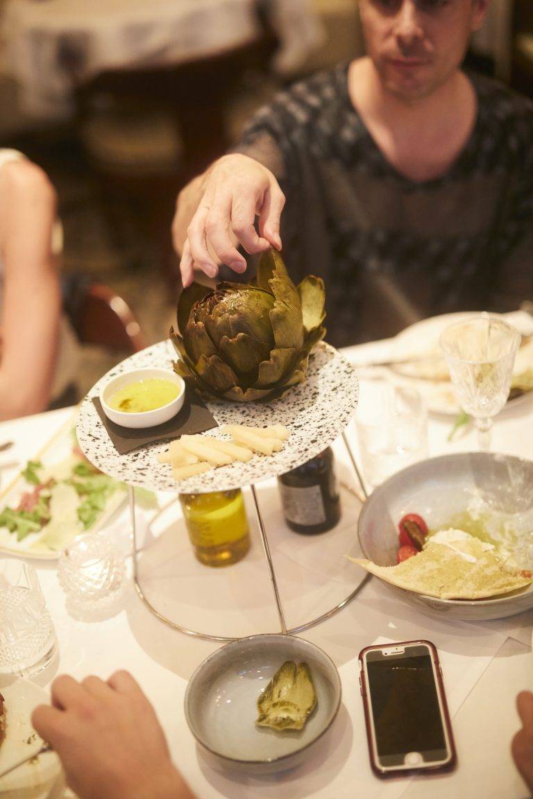 FALKE réunit ses amis pour un dîner de Fashion Week intimiste
