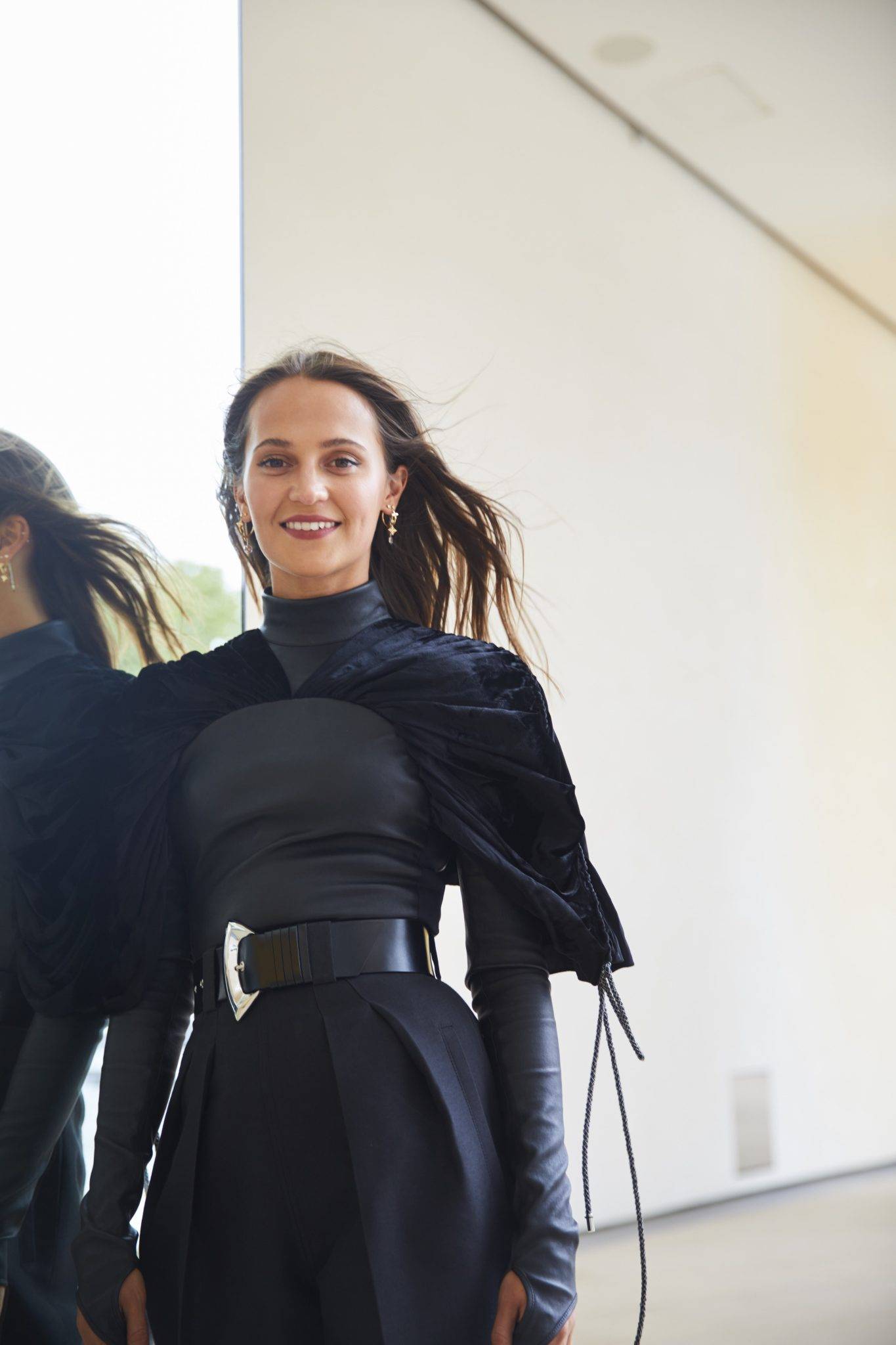  - Alicia Vikander presents the LVMH Prize to Thebe Magugu