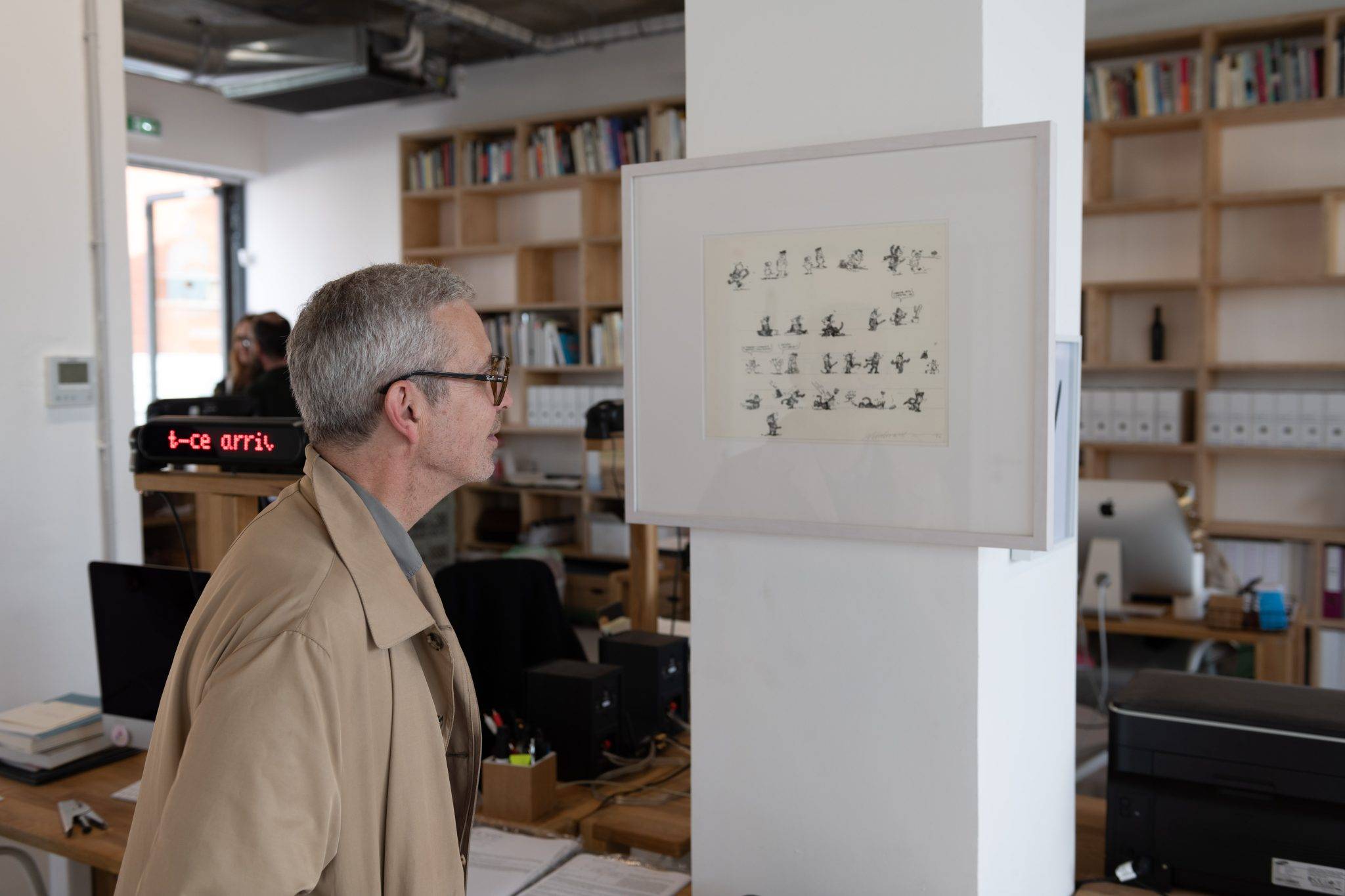  - Cinq galeries parisiennes inaugurent Komunuma