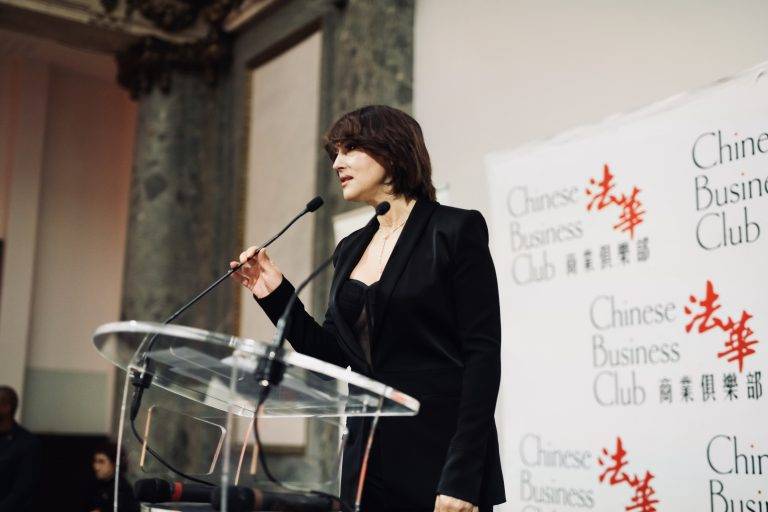  - Monica Bellucci est la femme de l’année 2020 du Chinese Business Club